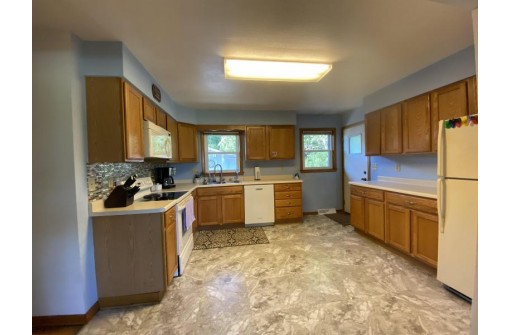 2306-2308 Fitchburg Rd, Fitchburg, WI 53593