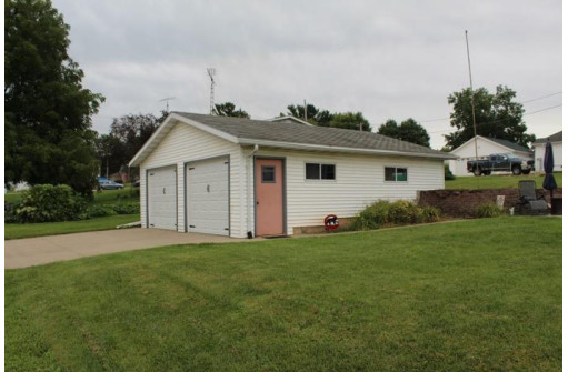 503 W Water St, Shullsburg, WI 53586