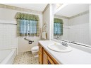 1012 Rutledge Ct, Janesville, WI 53545