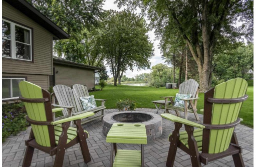 501 St Croix Ct, DeForest, WI 53532-1032