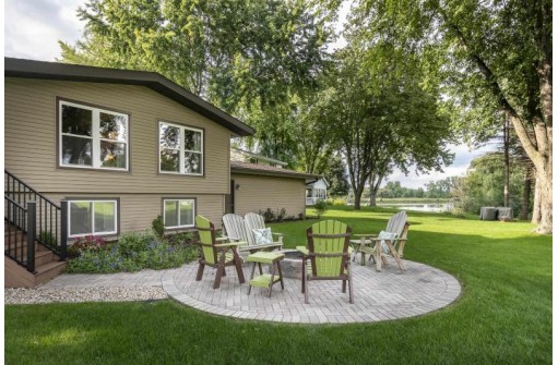 501 St Croix Ct, DeForest, WI 53532-1032