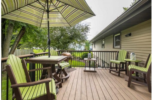 501 St Croix Ct, DeForest, WI 53532-1032