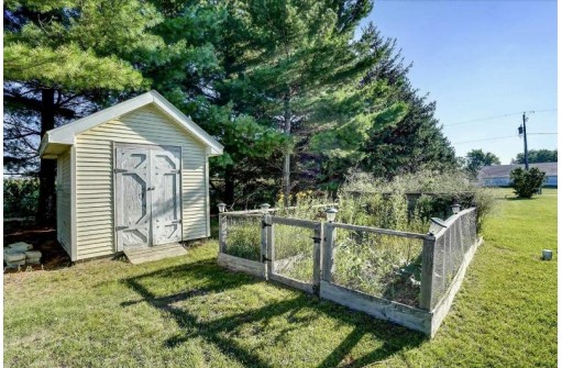 N1185 Poeppel Rd, Fort Atkinson, WI 53538