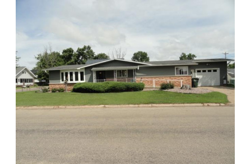 300 E Beech St, Muscoda, WI 53573