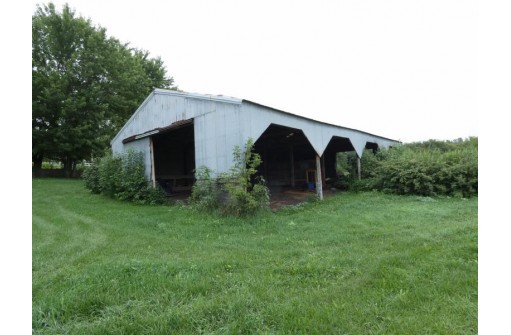 5105 Hwy 130, Dodgeville, WI 53533