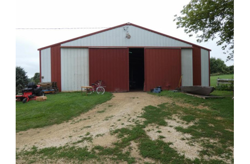 5105 Hwy 130, Dodgeville, WI 53533