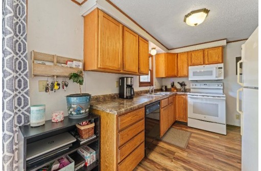 E7815 Beth Rd, Reedsburg, WI 53959