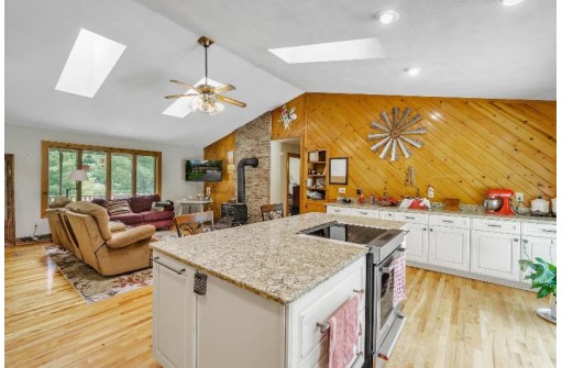 11569 N Bryant Rd, Fort Atkinson, WI 53538