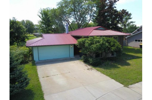 504 Madison Ave, Tomah, WI 54660