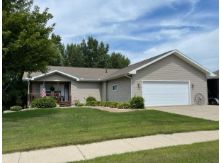 111 Lazy Lake Dr Fall River, WI 53932