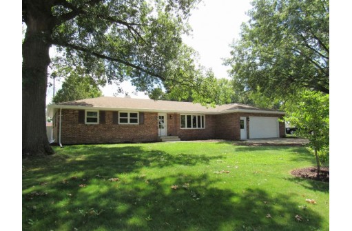 106 Romar Dr, Milton, WI 53563