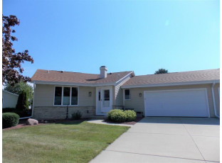 1714 Holly Dr Janesville, WI 53546