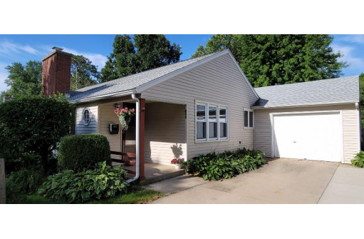 522 Togstad Glenn, Madison, WI 53711-1425