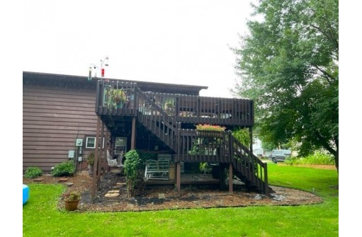 710 Dubois Dr, Baraboo, WI 53913