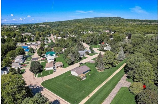 2994 Main St, Blue Mounds, WI 53517