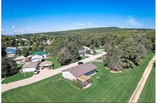 2994 Main St, Blue Mounds, WI 53517