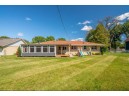 2732 Thinnes St, Cross Plains, WI 53528