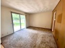 1519 N Claremont Dr, Janesville, WI 53545