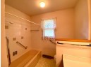 1519 N Claremont Dr, Janesville, WI 53545