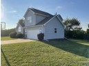 122 Pine Tree Ln, Darien, WI 53114