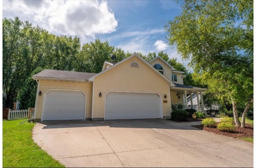 265 Military Ridge Dr, Verona, WI 53593