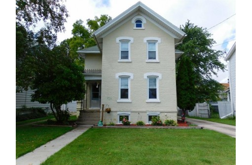 508 S 8th St, Watertown, WI 53094