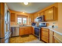 1211 Gas Light Dr, Sun Prairie, WI 53590