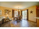 1211 Gas Light Dr, Sun Prairie, WI 53590