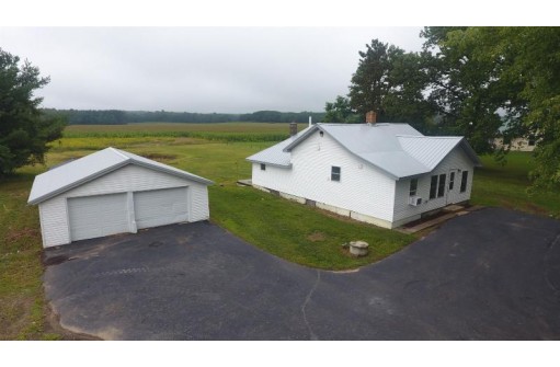 N4907 10th Ave, Montello, WI 53949