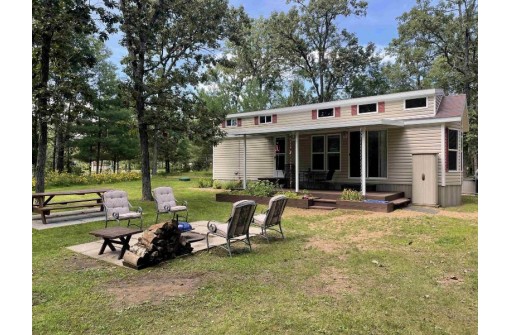 450 Sir Winston Tr, Nekoosa, WI 54457