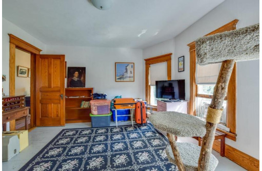 W4511 Vangen Rd, Rio, WI 53960