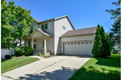 1437 Dayflower Dr, Madison, WI 53719