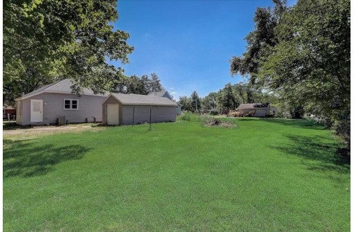 607 S Miller St, Oxford, WI 53952