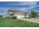 207 Douglas Dr, Brooklyn, WI 53521