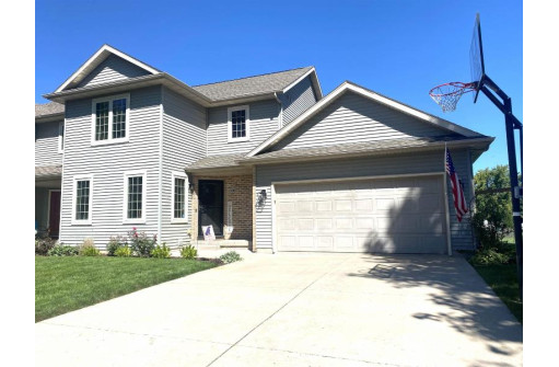 1118 Marie Dr, Stoughton, WI 53589