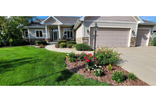 3004 Wyndwood Way, Sun Prairie, WI 53590