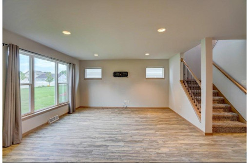 10235 Meandering Way, Verona, WI 53593