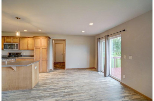 10235 Meandering Way, Verona, WI 53593