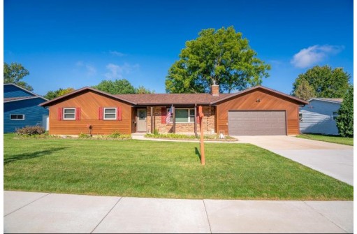 1272 Crossing Ridge, Sun Prairie, WI 53590