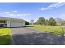 1136 10th St, Baraboo, WI 53913