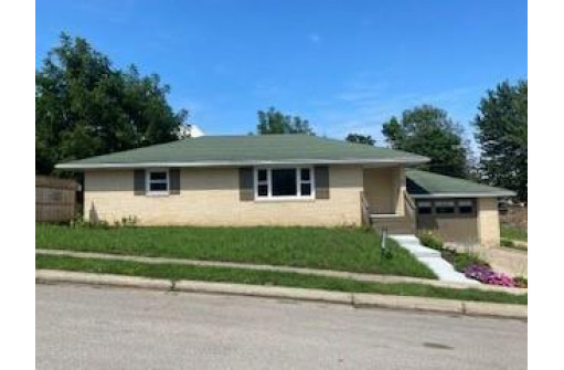 113 Newton St, Kendall, WI 54638