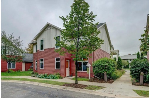 5329 Lake Park Blvd, Madison, WI 53713