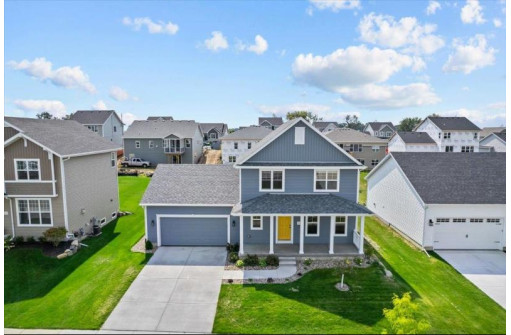 869 Tamarack Ln, Sun Prairie, WI 53590