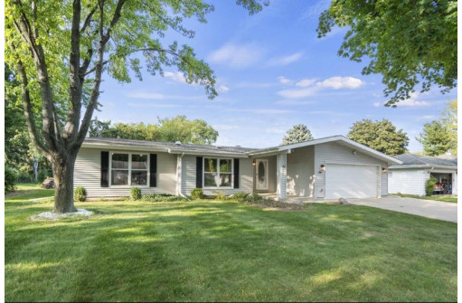 30 W Maple Ln, Milton, WI 53563