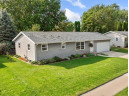 820 Broadway Dr, Sun Prairie, WI 53590