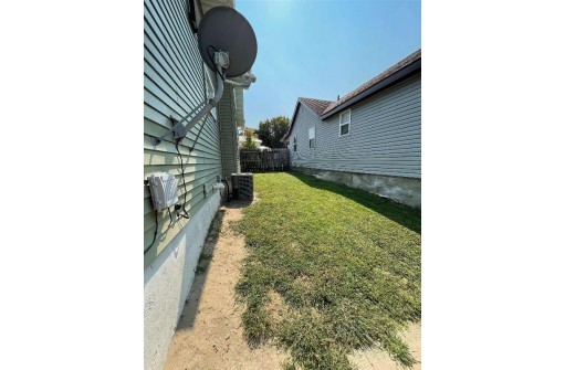 301 W Nott St, Tomah, WI 54660