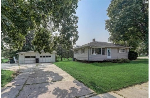 106 Rogers St, Milton, WI 53563