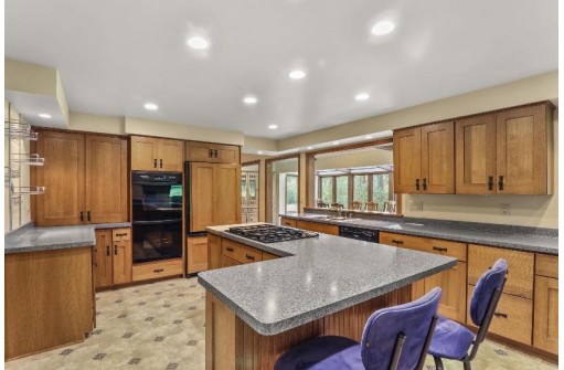 1539 Burve Rd, Deerfield, WI 53531