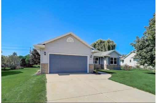 308 Stoney Ridge Tr, Stoughton, WI 53589