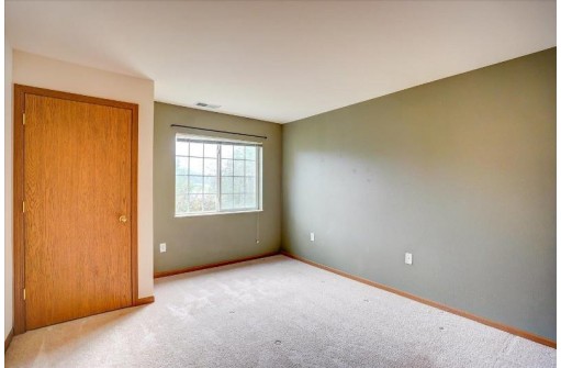 1626 Kings Mill Way 206, Madison, WI 53718